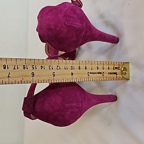 Julianne Hough, Pink high heels, Ankle-Strap, Size 8.5. Leather Suede upper - Picture 13 of 16